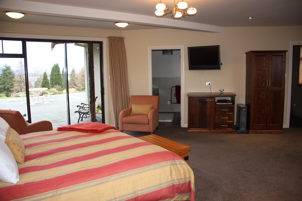 Dock Bay Lodge Te Anau Exterior photo