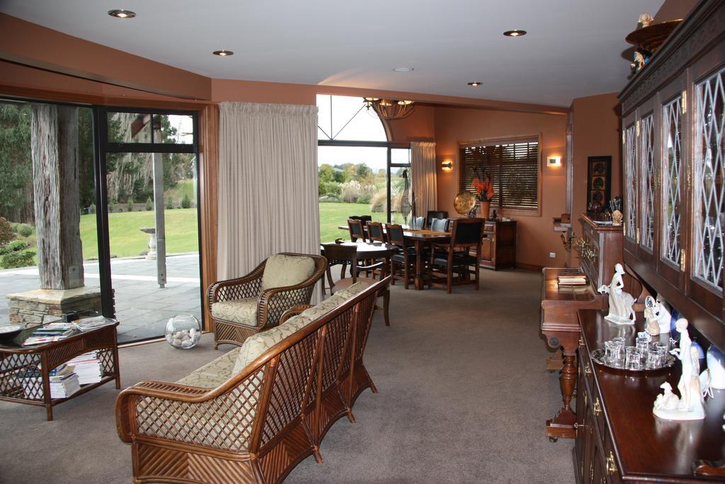 Dock Bay Lodge Te Anau Exterior photo